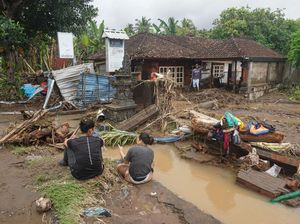 Rusak Hutan di Hulu, Banjir dan Longsor Kemudian