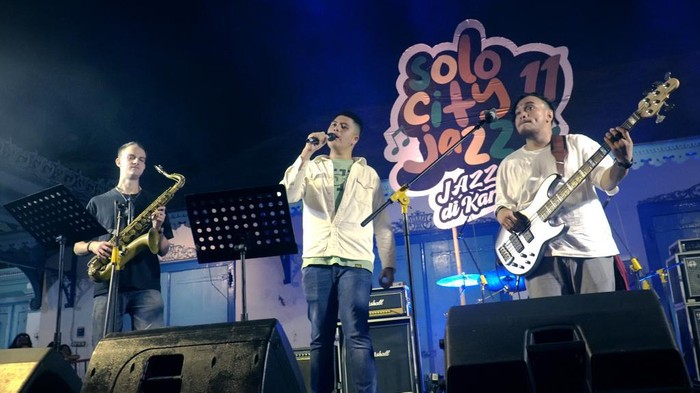 Alonzo Brata dan Barry Likumahuwa di Solo City Jazz 2022.