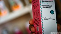 Salah satu apotek di Tangerang Selatan juga sudah menarik obat sirup. 