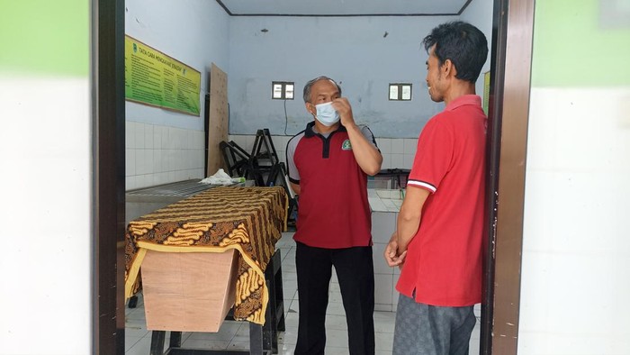 Banjir di Trenggalek membawa satu korban jiwa. Korban meninggal dunia yakni Sayuti (70)