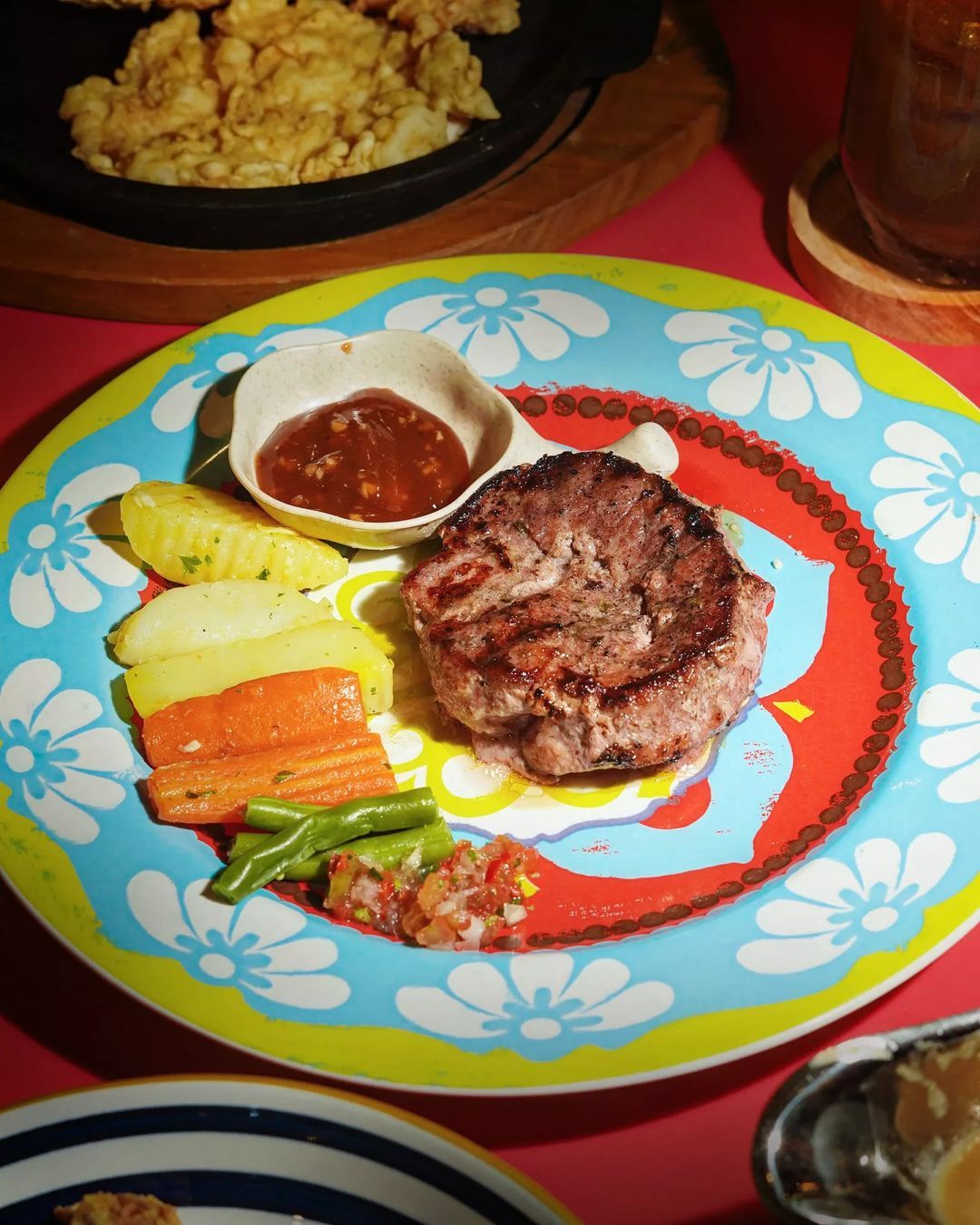Beefsteak kaki lima di Jakarta Selatan