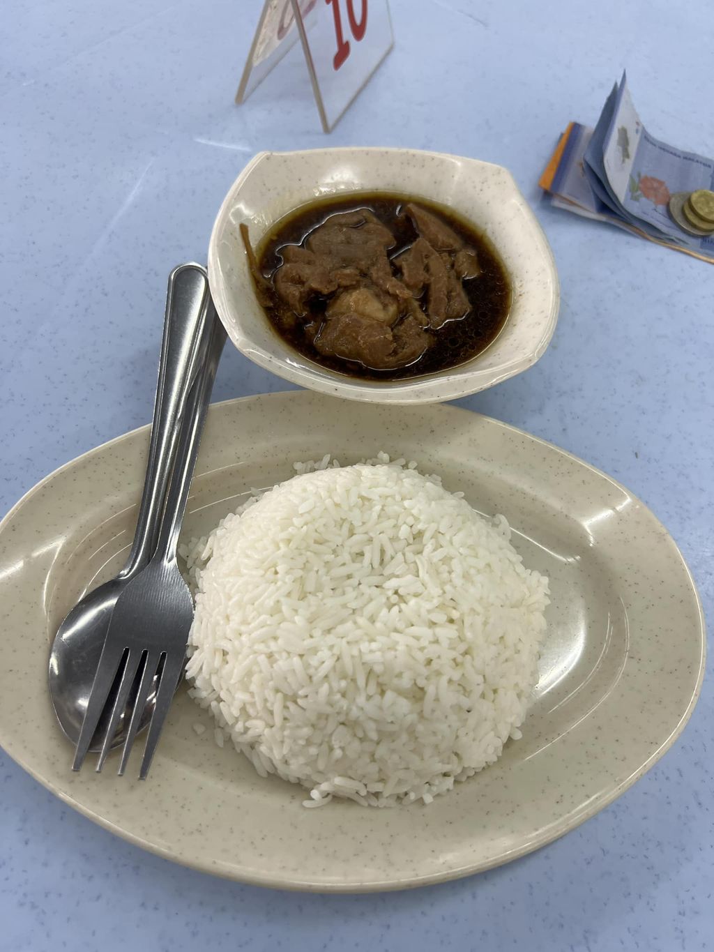 Beli Semur Daging Rp 30 Ribu, Wanita Ini Kecewa Porsinya Mirip Buat Bayi!
