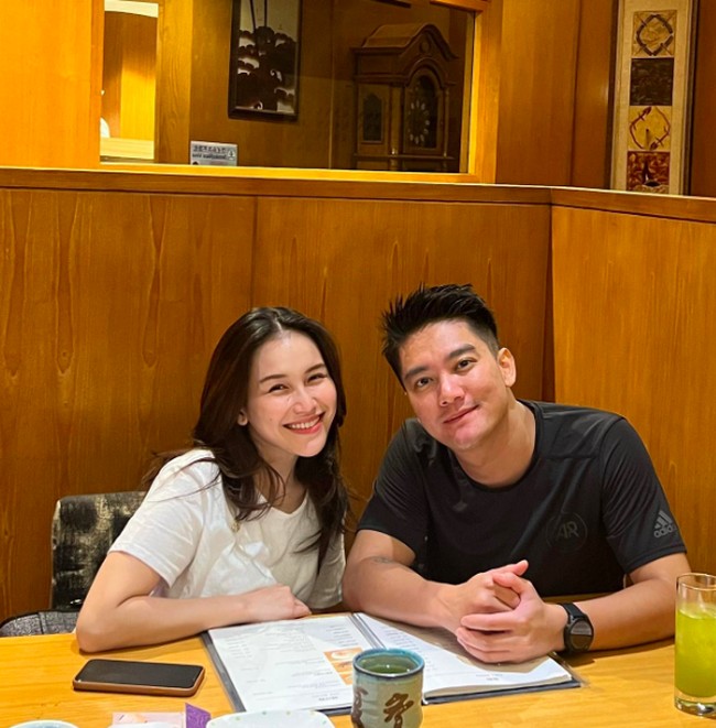 Begitu juga dengan Ayu Ting Ting yang mengabadikan momen kebersamaannya dengan Boy William. Foto: dok. Instagram, Youtube