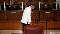 Brigjen Hendra Kurniawan didakwa merusak CCTV yang membuat terhalanginya penyidikan kasus pembunuhan Yosua Hutabarat.