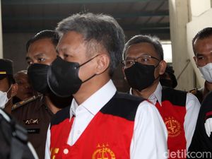 Momen-momen Anak Buah Sambo Dipaksa Patuh Pada Skenario