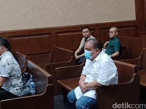 Hakim juga Cabut Hak Politik Bupati Langkat Nonaktif Terbit Rencana!