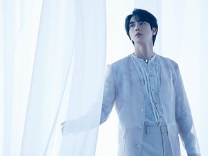 Jin BTS Rilis Single The Astronaut Sebelum Wamil, Kado dari Coldplay