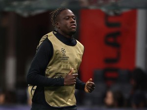 Dear Chelsea, Zakaria Belum Main Juga Nih...