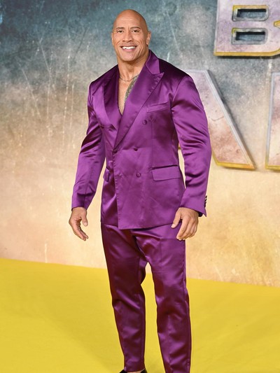Dwyane Johnson di Premier Black Adam London LONDON, ENGLAND - OCTOBER 18: Dwayne Johnson attends the UK Premiere of Black Adam at Cineworld Leicester Square on October 18, 2022 in London, England. (Photo by Karwai Tang/WireImage)