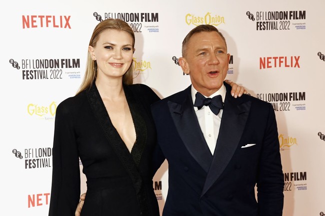 Ella Loudon merupakan anak Daniel Craig dengan aktris Fiona Loudon. Ella lahir pada 1992 di tahun yang sama ayah dan ibunya menikah. Daniel Craig dan Fiona bercerai pada 1994. Foto: Getty Images
