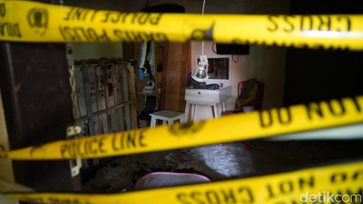Foto Bekas Ledakan Misterius di Sengkang berujung Staf Kejari Wajo Terbakar