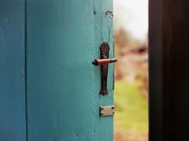 Adab Bertamu ke Rumah Orang Lain Dalam Islam