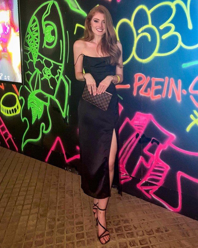 Aku pikir jika aku bisa menang, aku bisa memberdayakan anak-anak yang di-bully karena penampilan dan warna rambut mereka, kata Jessica. Foto: Instagram Jessica Gagen