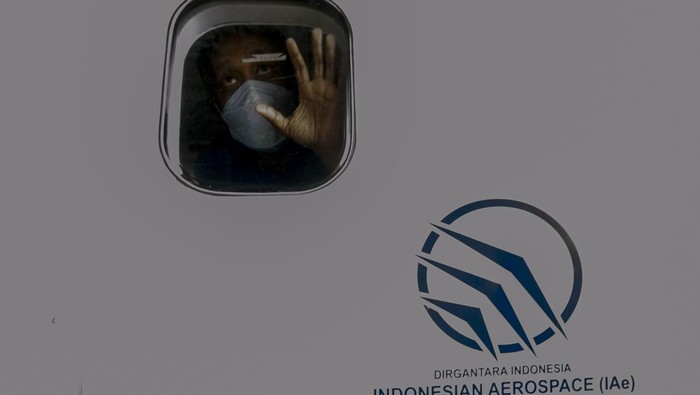 PT Industri Pesawat Terbang Nusantara (IPTN) atau saat ini dikenal dengan nama PT Dirgantara Indonesia (Persero) atau PTDI pun hadir mengepakkan sayapnya. Pesawat CN235, NC212i, N219 Nurtanio hingga Helikopter AS565 MBe menjadi andalan yang terus diproduksi.