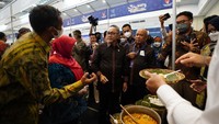 Pameran Pangan Nusa kali ini menampilkan 60 stan yang memfasilitasi 185 pelaku UKM serta pemenang UKM Pangan Award. Pelaku UKM dikurasi oleh masing-masing Dinas Provinsi yang membidangi perdagangan.