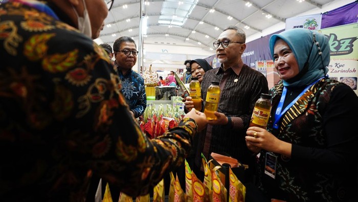 Kerja Keras Kemendag Membuka Pasar Ekspor untuk Produk UKM Pangan Mendag Zulhas akan terus membuka pasar ekspor untuk produk usaha kecil dan menengah (UKM) pangan.