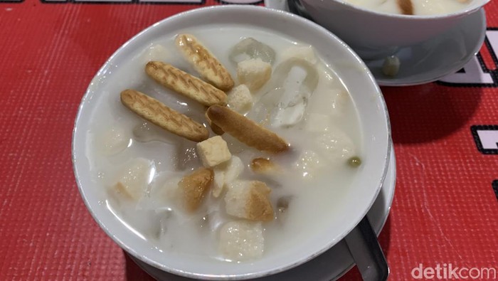 Kuliner Sekoteng Bangkok di Bandung.