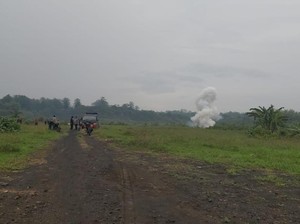 Bahan Pembuat Bom Ikan yang Hancurkan Rumah di Pasuruan Diledakkan