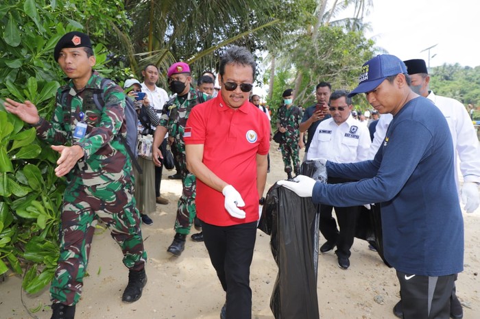 Menteri KP di Pulau Anambas