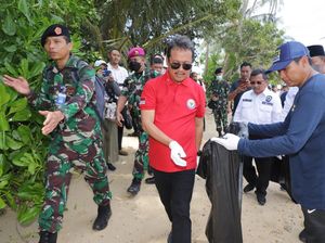 Menteri KP Ajak Masyarakat Pulau Anambas Jaga Kesehatan Laut