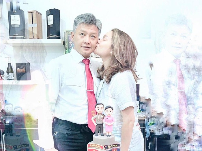 Momen Kulineran Seru Keluarga Brigjen Hendra Kurniawan dan Seali Syah