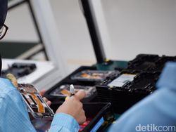 Intip Proses Pembuatan Oppo A77s Made in Tangerang