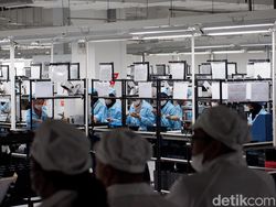 Intip Proses Pembuatan Oppo A77s Made in Tangerang