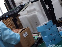 Intip Proses Pembuatan Oppo A77s Made in Tangerang