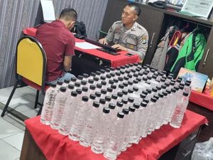 Simalakama Peredaran Minuman Alkohol Tradisional