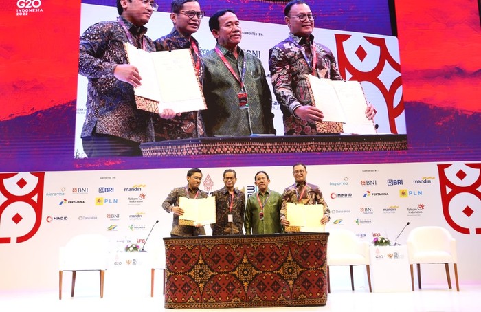 PLN dan PT Bukit Asam Tbk (PTBA) yang sepakat menjajaki kemungkinan pengakhiran lebih awal salah satu PLTU, yakni PLTU Pelabuhan Ratu, Jawa Barat.