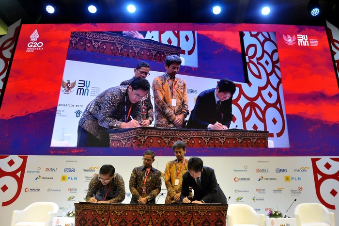 PLN Gandeng Sumitomo dan Medco Percepat Transisi Energi ke EBT
