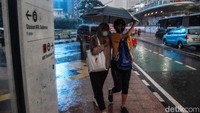 Sementara itu perkiraan puncak musim penghujan terjadi di bulan Desember 2022 dan Januari 2023.