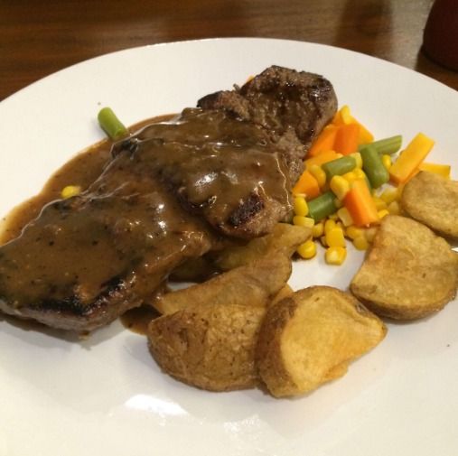 5 Tempat Makan Beefsteak Murah Meriah Ini Cocok untuk Tanggal Tua!