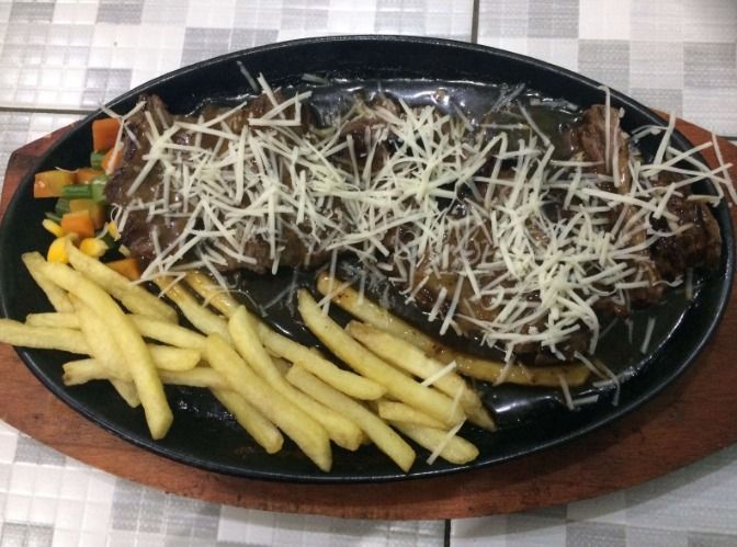 5 Tempat Makan Beefsteak Murah Meriah Ini Cocok untuk Tanggal Tua!