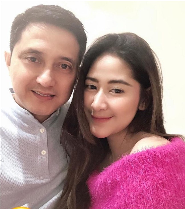 Pernikahan dengan Cica Andjani merupakan yang ketiga kali bagi atlet badminton peraih medali emas Olimpiade itu.  Foto: Instagram/@rickysoebagdja