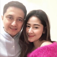 Pernikahan dengan Cica Andjani merupakan yang ketiga kali bagi atlet badminton peraih medali emas Olimpiade itu.  Foto: Instagram/@rickysoebagdja