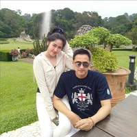 “Happy bday ya sayangkuu istriikuu , bahagia selalu Aamiin Yaa Allah. I love u,” tulisnya. Foto: Instagram/@rickysoebagdja