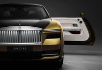 Rolls-Royce Spectre Coupe Listrik