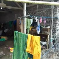 Yang satu ini adalah potret dari gudang di rumah Novi yang biasa ia gunakan untuk menjemur pakaian. Rencananya ruangan tersebut akan direnovasi dan dijadikan dapur baru. Foto: TikTok/@novilisty_