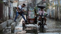 Tarif bentor yang dimodifikasi tersebut sedikit lebih mahal daripada bentor biasanya.