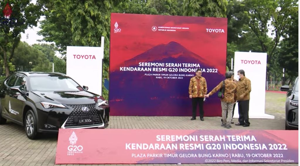 Seremoni Serah Terima Kendaraan Resmi G20, Gelora Bung Karno, 19 Oktober 2022. (Tangkapan Layar Youtube)