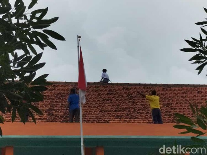 Siswa SMA di Pamekasan berupaya bunuh diri karena diduga HP disita guru