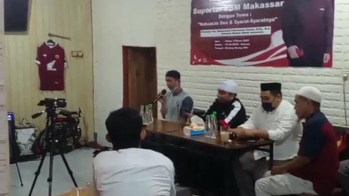 Suporter PSM rutin menggelar mengaji bersama dengan Liga 1 yang masih ditunda