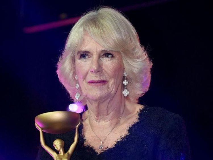 Tugas Baru Camilla, Umumkan Pemenang Booker Prize for Fiction 2022