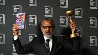 Shehan Karunatilaka menang karena novel keduanya yang berjudul The Seven Moons of Maali Almeida.  Foto: Getty Images/WPA Pool
