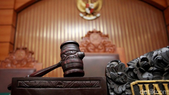 Tugas dan Wewenang Hakim: Pengertian dan Syarat-syaratnya