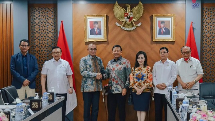 Wiranto dan anggota Wantimpres bertemu Ketua KPU RI (dok. Wantimpres).