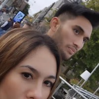 Melalui akun Instagram pribadinya, Wulan Guritno terlihat membagikan momen-momen dirinya saat sedang berlibur ke Belanda. Tak sendirian, Wulan tampak ditemani oleh kekasihnya, Sabda Ahessa. Foto: Instagram/@wulanguritno