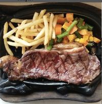 5 Beefsteak Murah Di Jakarta Barat Yang Rasanya 'Bintang Lima' - Halaman 2