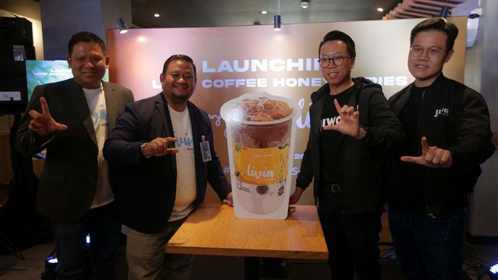 Bank Mandiri Terus Pacu Layanan Digitalnya PT Bank Mandiri Tbk terus memacu layanan digitalnya. Lewat Livin' by Mandiri, Bank Mandiri terus menambah fitur dan promo dalam meningkatkan transaksi.